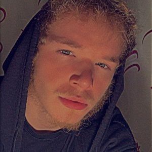 Meet your Posher, Dominic